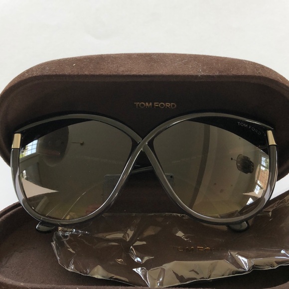 Tom Ford Womens Sunglasses - Picture 3 of 3